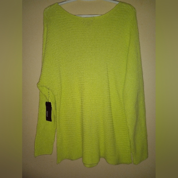 NWT Ana sweater - Picture 3 of 4